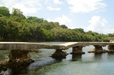 Puente Rio Salao