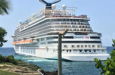 Llega a La Romana otro crucero con más de 2,000 turistas