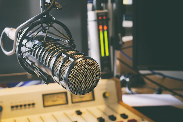 Serie 26 Radio: La primera emisora en línea de artistas de La Romana
