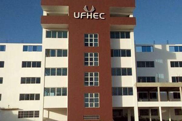 Estudiantes UFHEC La Romana exigen permitir inscribir pasantía con dos materias pendientes