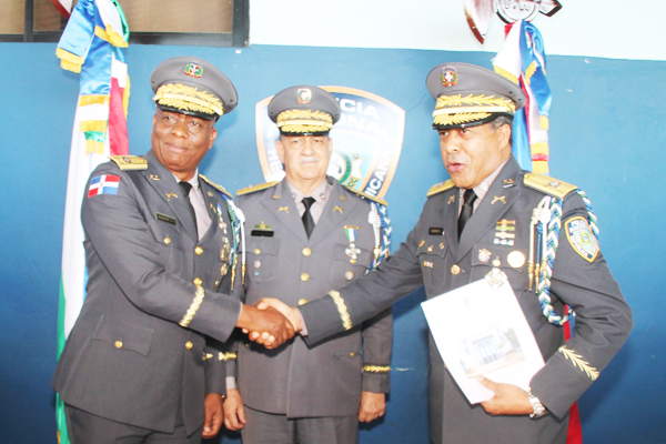 Designan nuevo director de la regional Este de la Policía Nacional