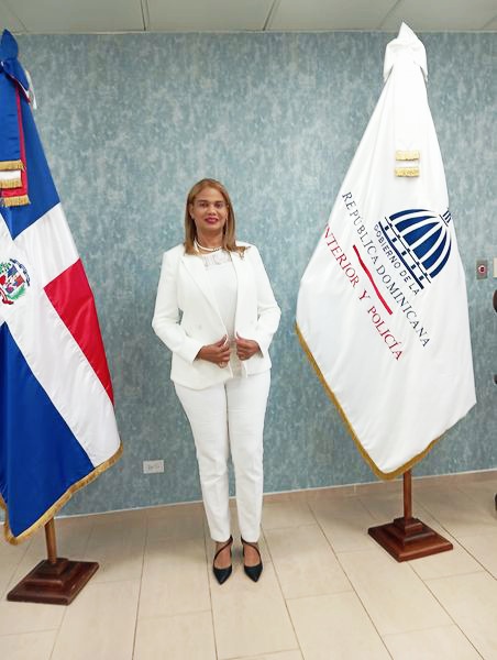 Ivelisse Mercedes Méndez asume como Nueva Gobernadora de La Romana